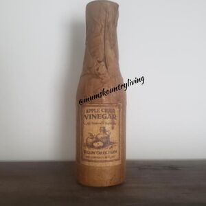 Old Fashioned Primitive Apple Cider